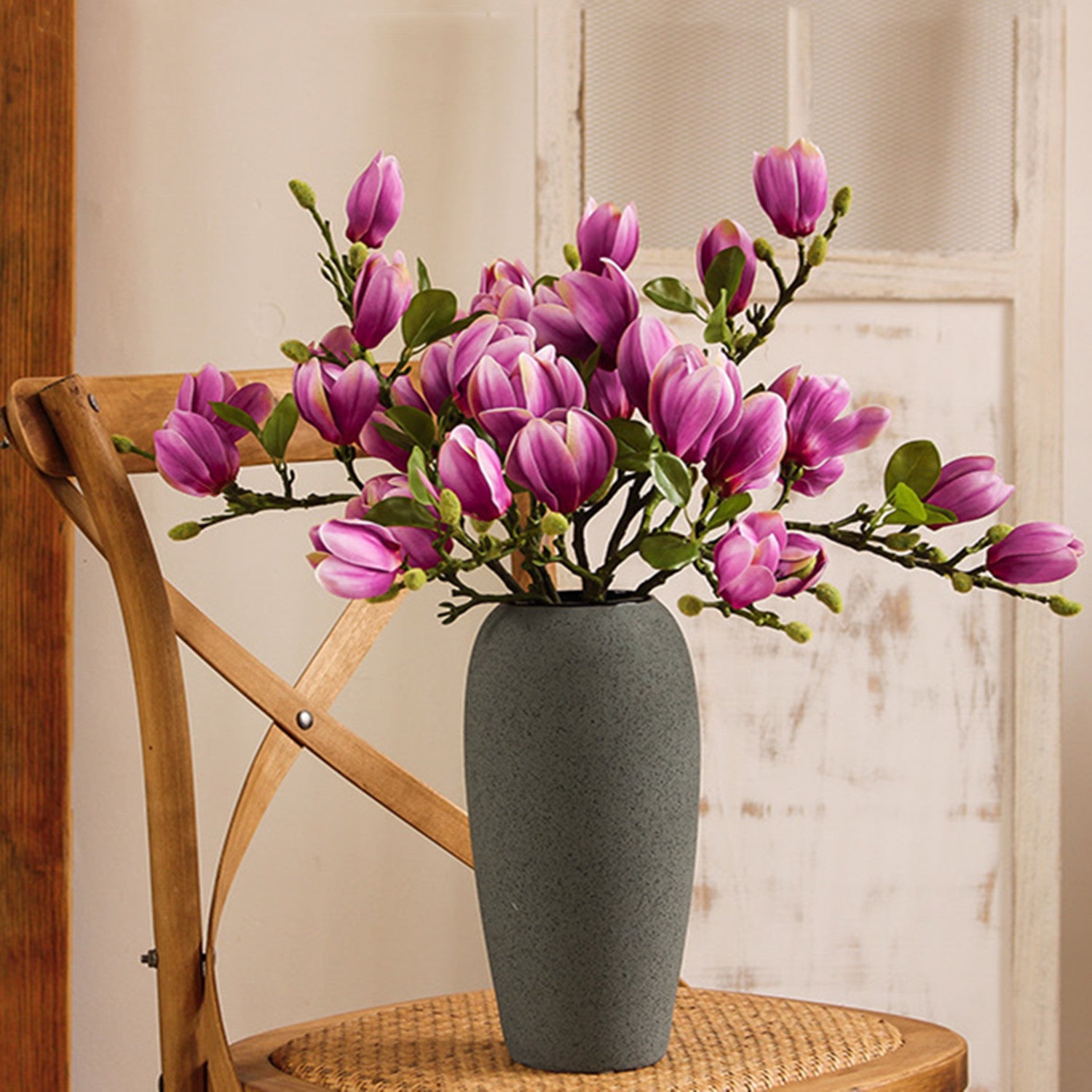 Künstlicher Magnolienzweig